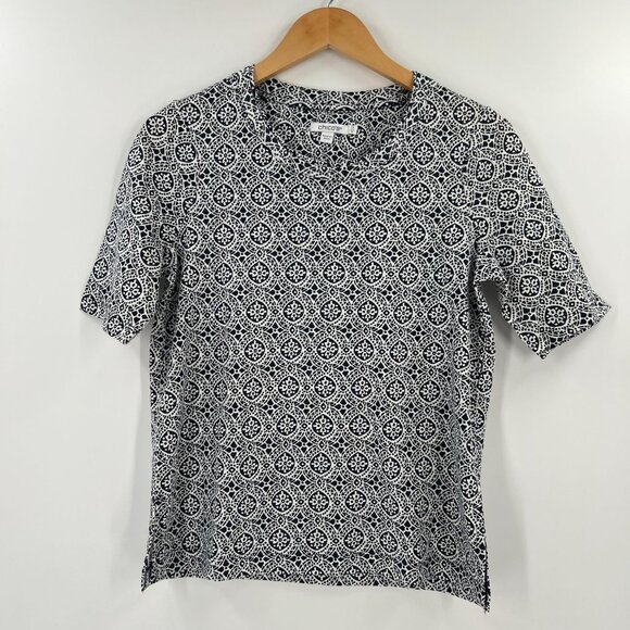 Chico's Size 0 (S/4-6) Blue White Medallion Top Short Sleeve Tee Coastal - Picture 8 of 8